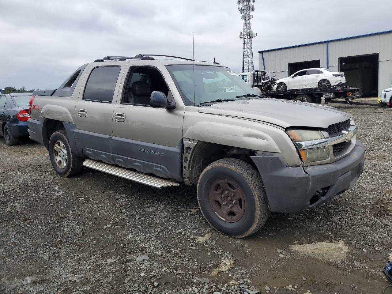 2003 Chevrolet Avalanche K1500 - Image 4