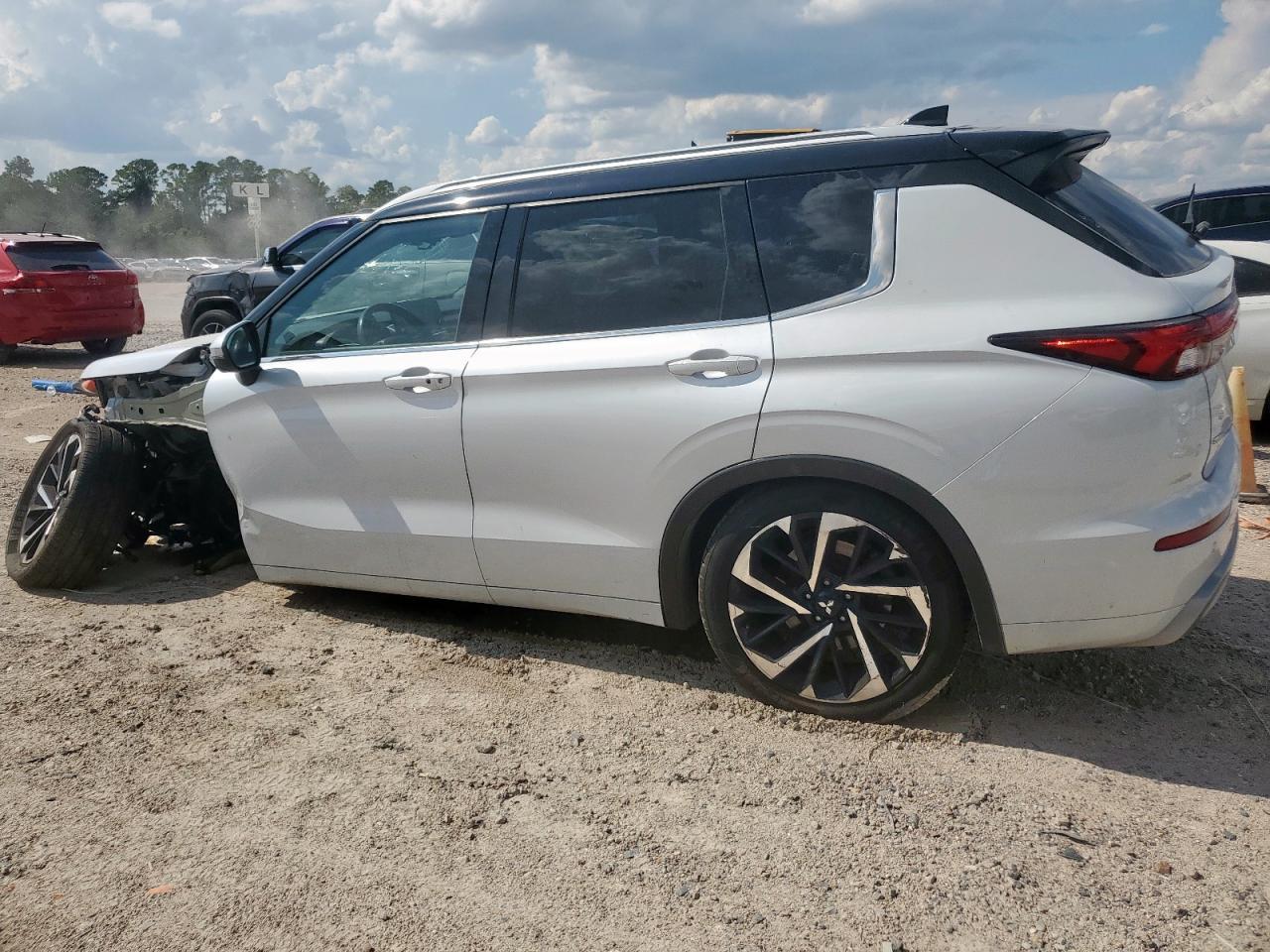 2024 Mitsubishi Outlander Sel - Фото 2