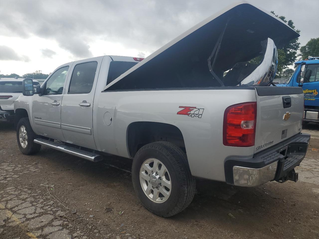 2012 Chevrolet Silverado K2500 Heavy Duty Ltz - Фото 2
