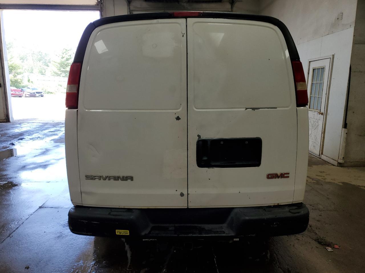 2006 GMC Savana G2500 - Image 6