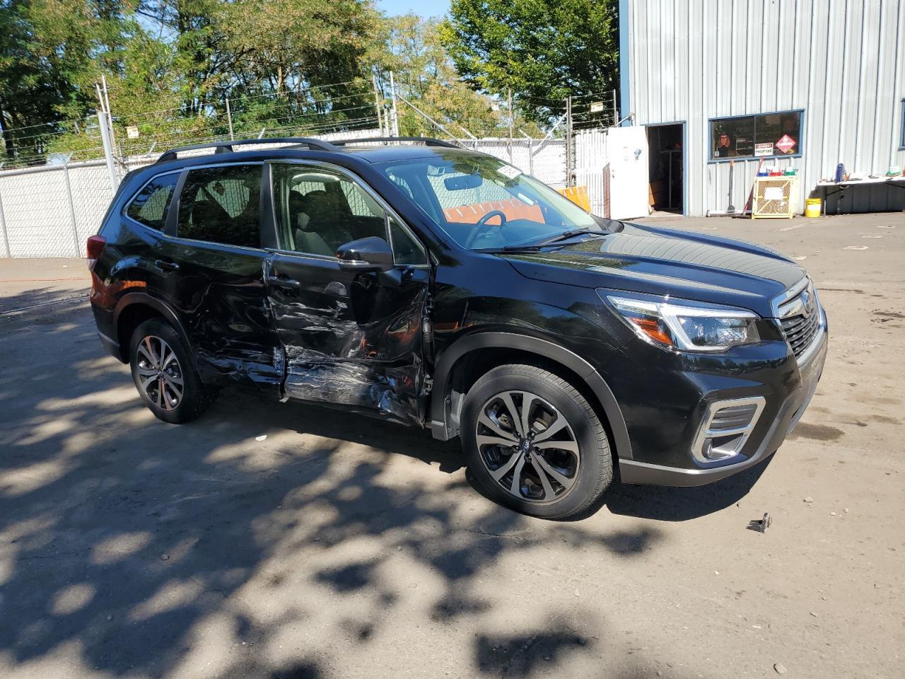 2021 Subaru Forester Limited - Фото 4
