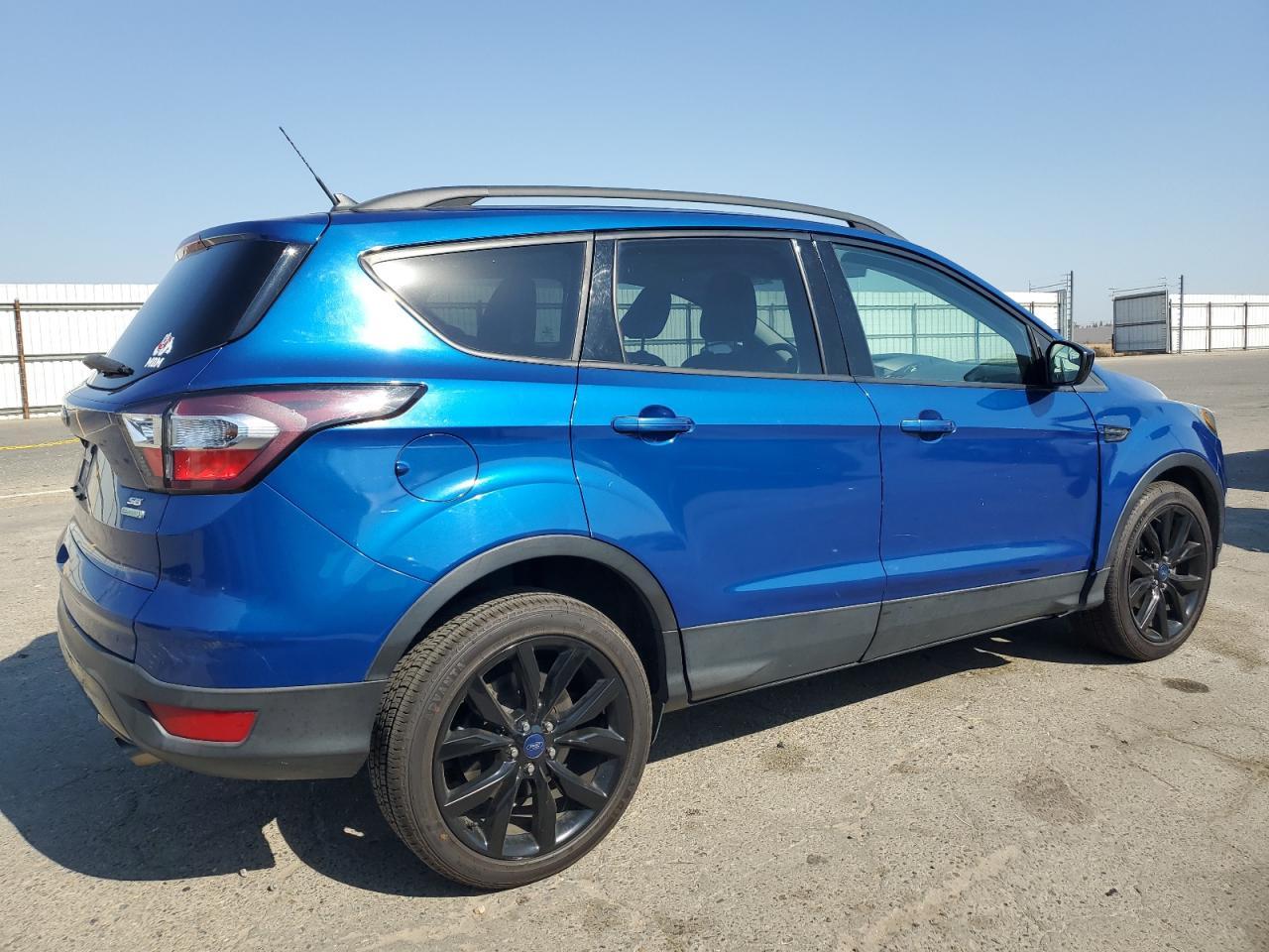 2018 Ford Escape Se - Фото 3