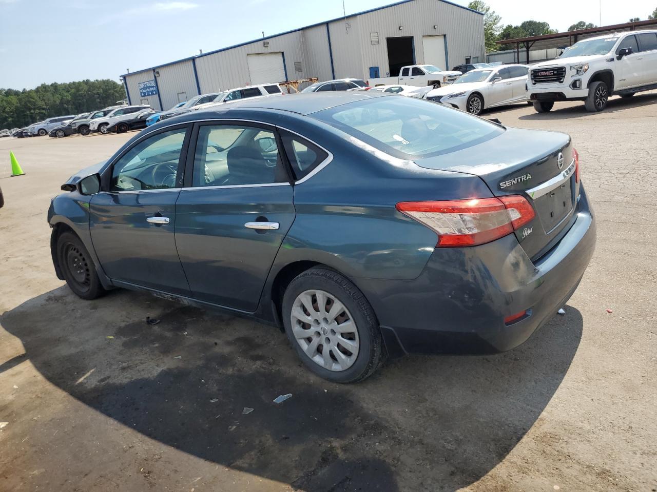 2014 Nissan Sentra S - Фото 2