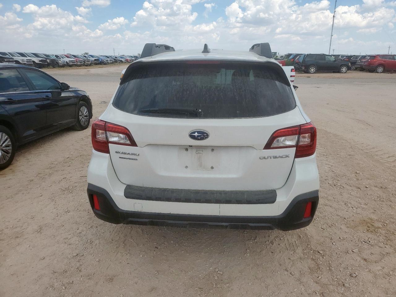 2018 Subaru Outback 2.5I Premium - Image 6