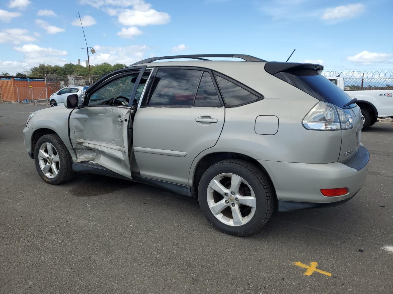 2005 Lexus Rx 330 - Image 2