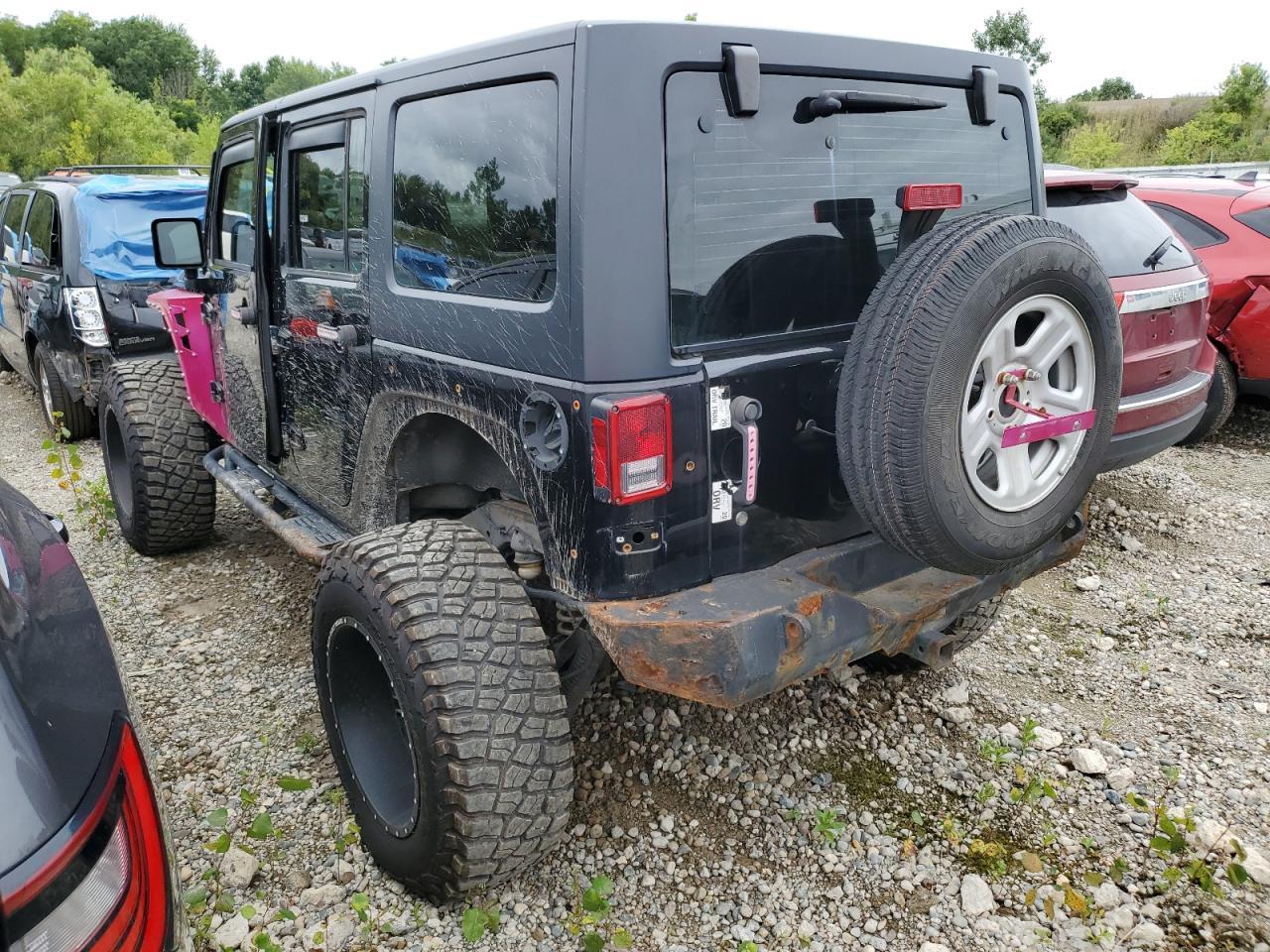 2015 Jeep Wrangler Unlimited Sport - Фото 2