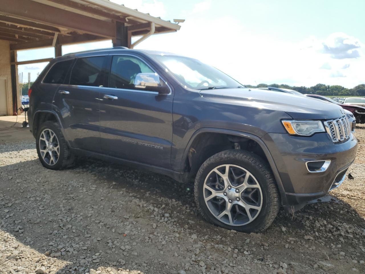 2019 Jeep Grand Cherokee Overland - Image 4