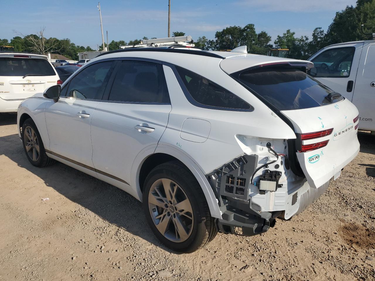 2025 Genesis Gv70 Base - Фото 2