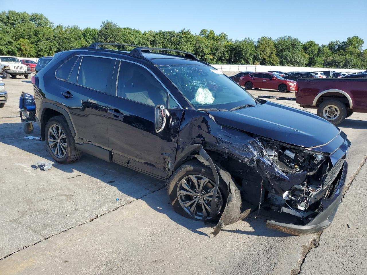 2024 Toyota Rav4 Xle Premium - Фото 4