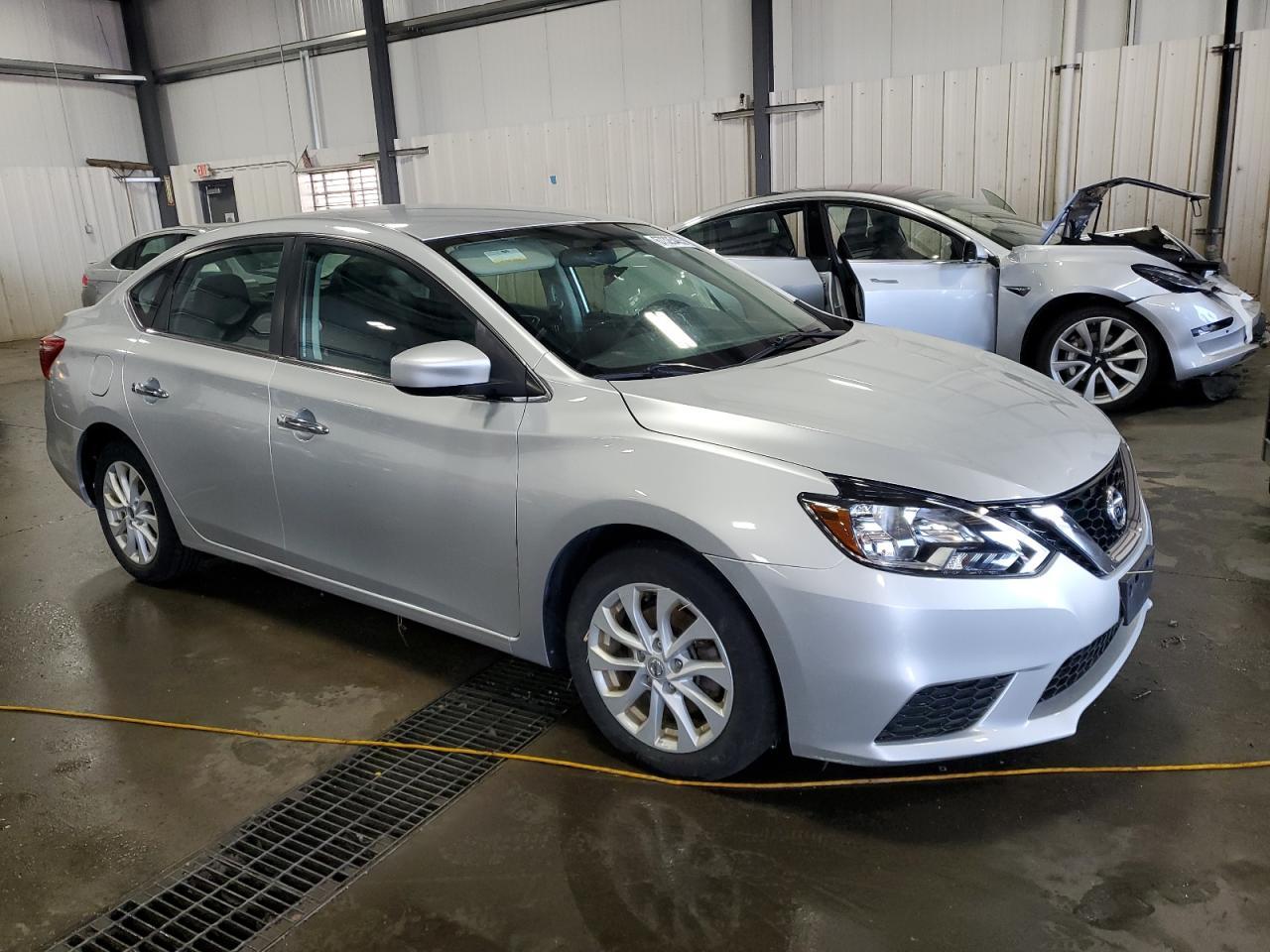 2018 Nissan Sentra S - Фото 4