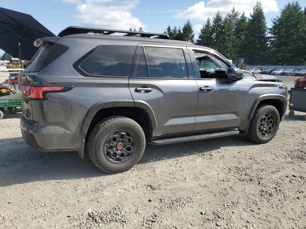 2023 Toyota Sequoia Sr5 - Image 3