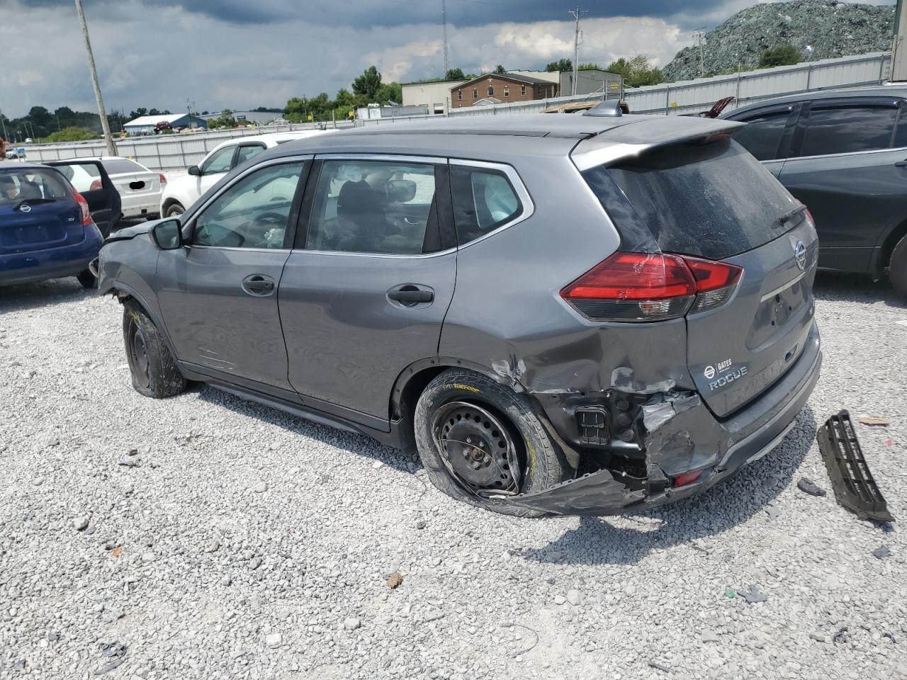 2017 Nissan Rogue S - Image 2