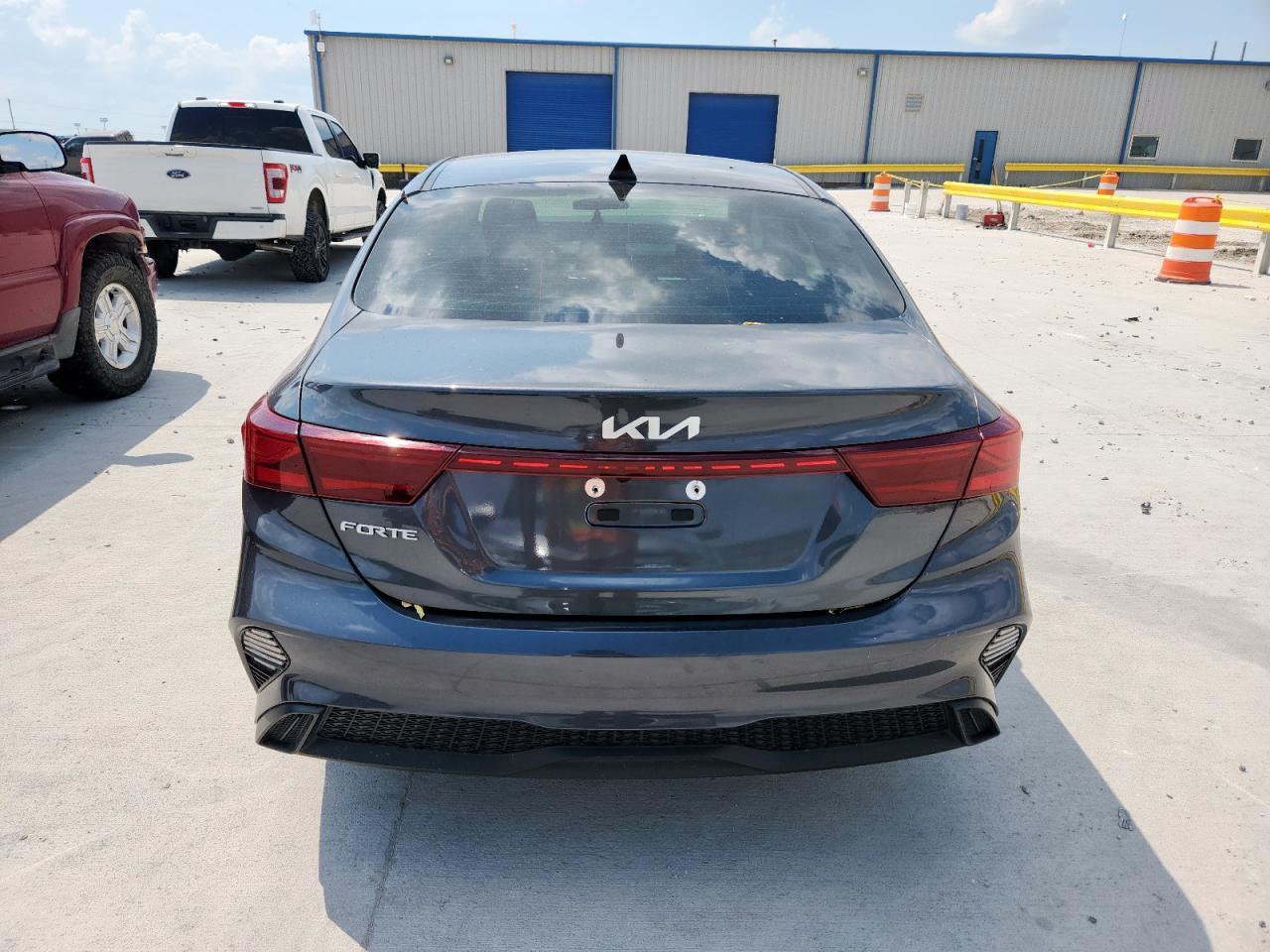2022 Kia Forte Fe - Фото 6