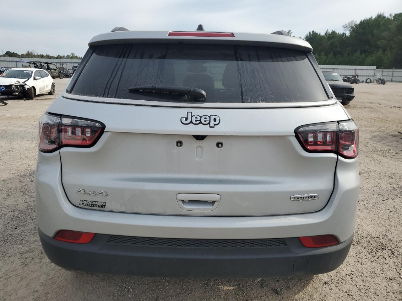 2025 Jeep Compass Latitude - Фото 6