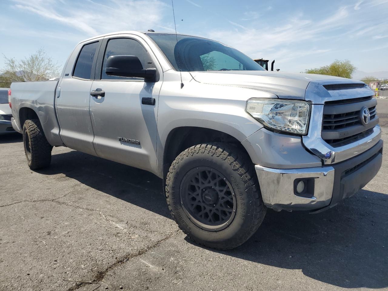 2015 Toyota Tundra Double Cab Sr - Фото 4
