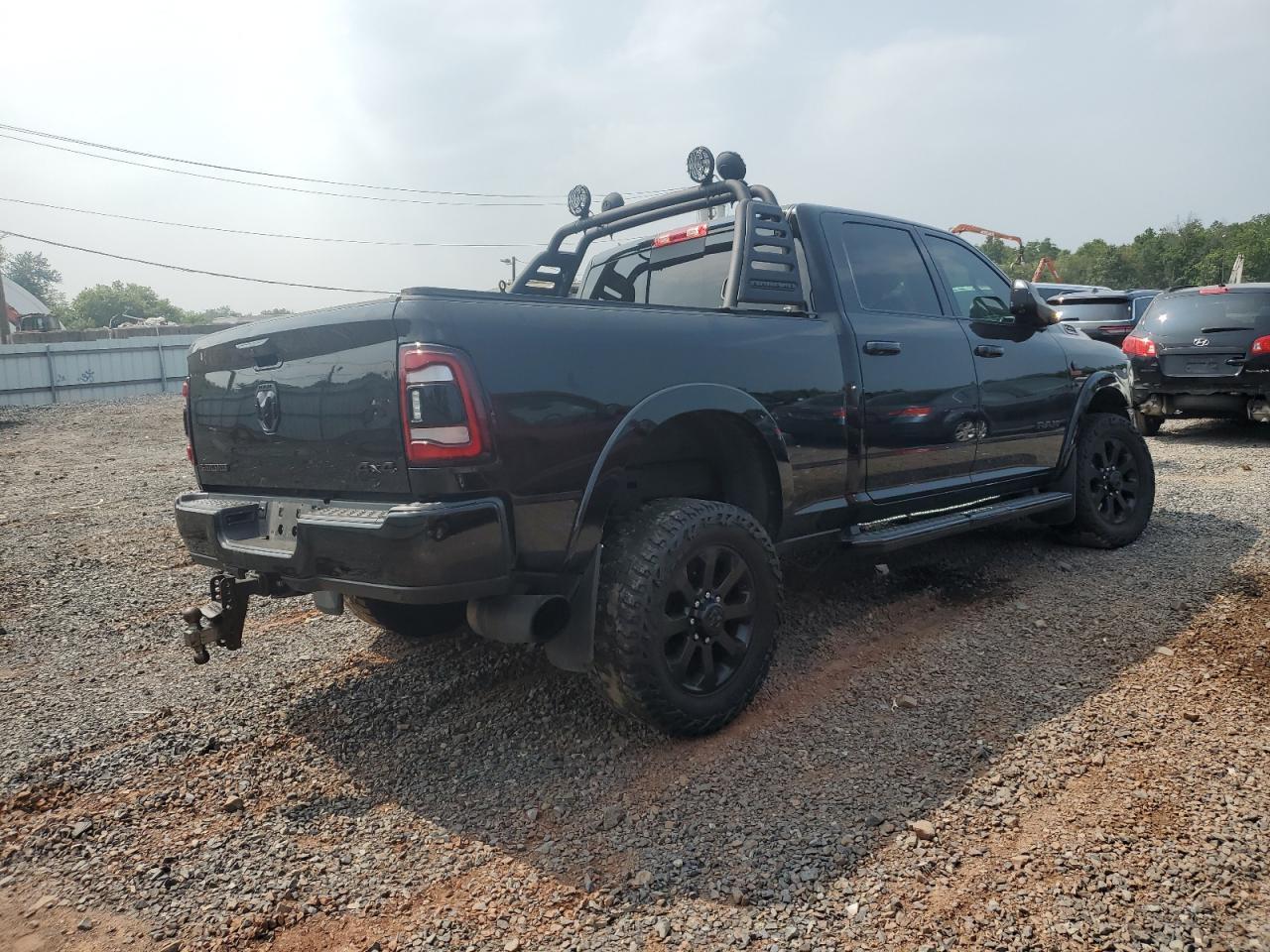 2022 Ram 2500 Laramie - Фото 3