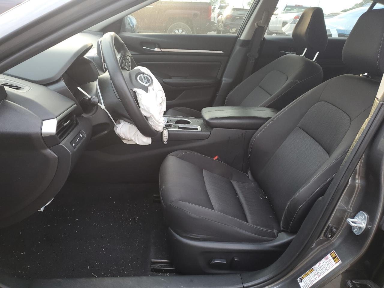 2022 Nissan Altima Sv - Image 7