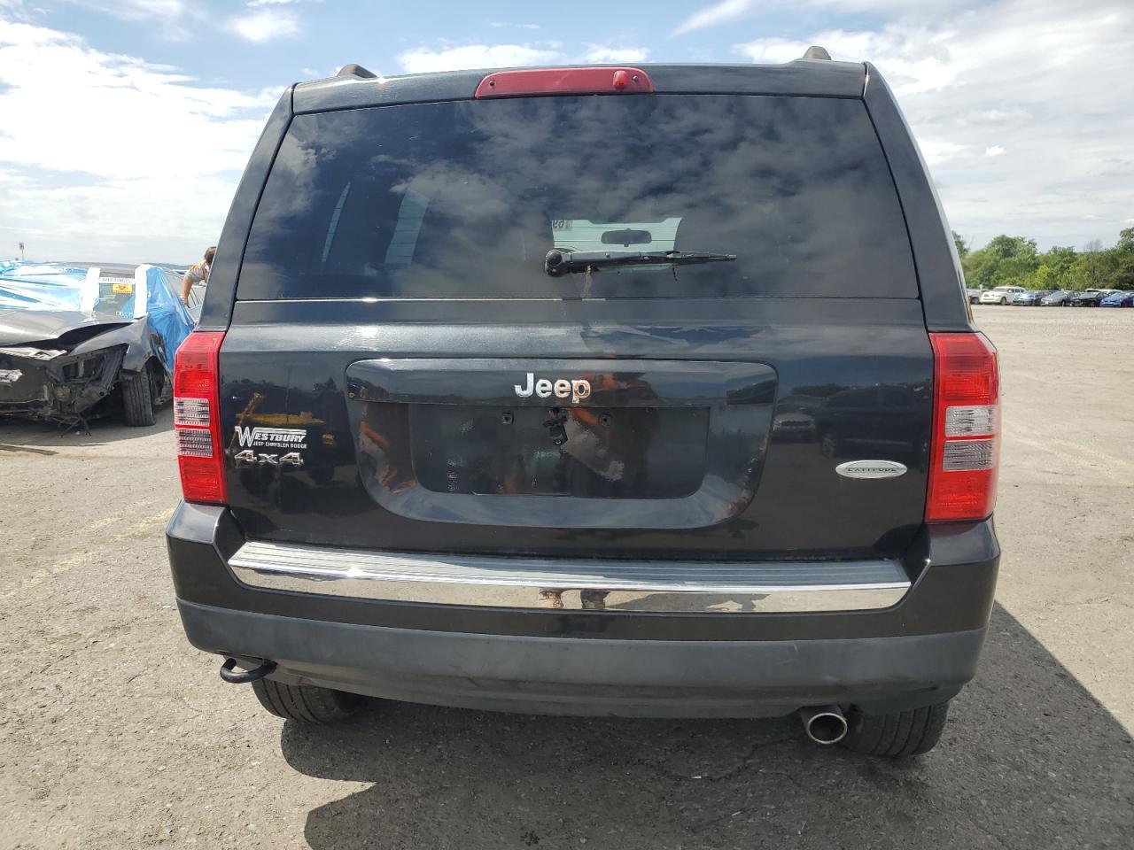 2011 Jeep Patriot Latitude - Фото 6