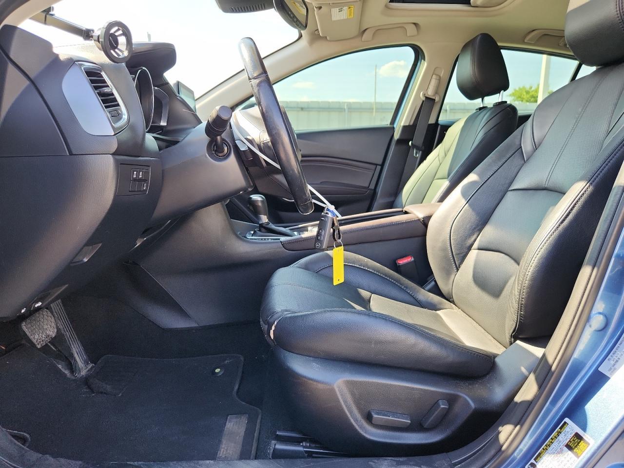 2018 Mazda 3 Grand Touring - Image 7