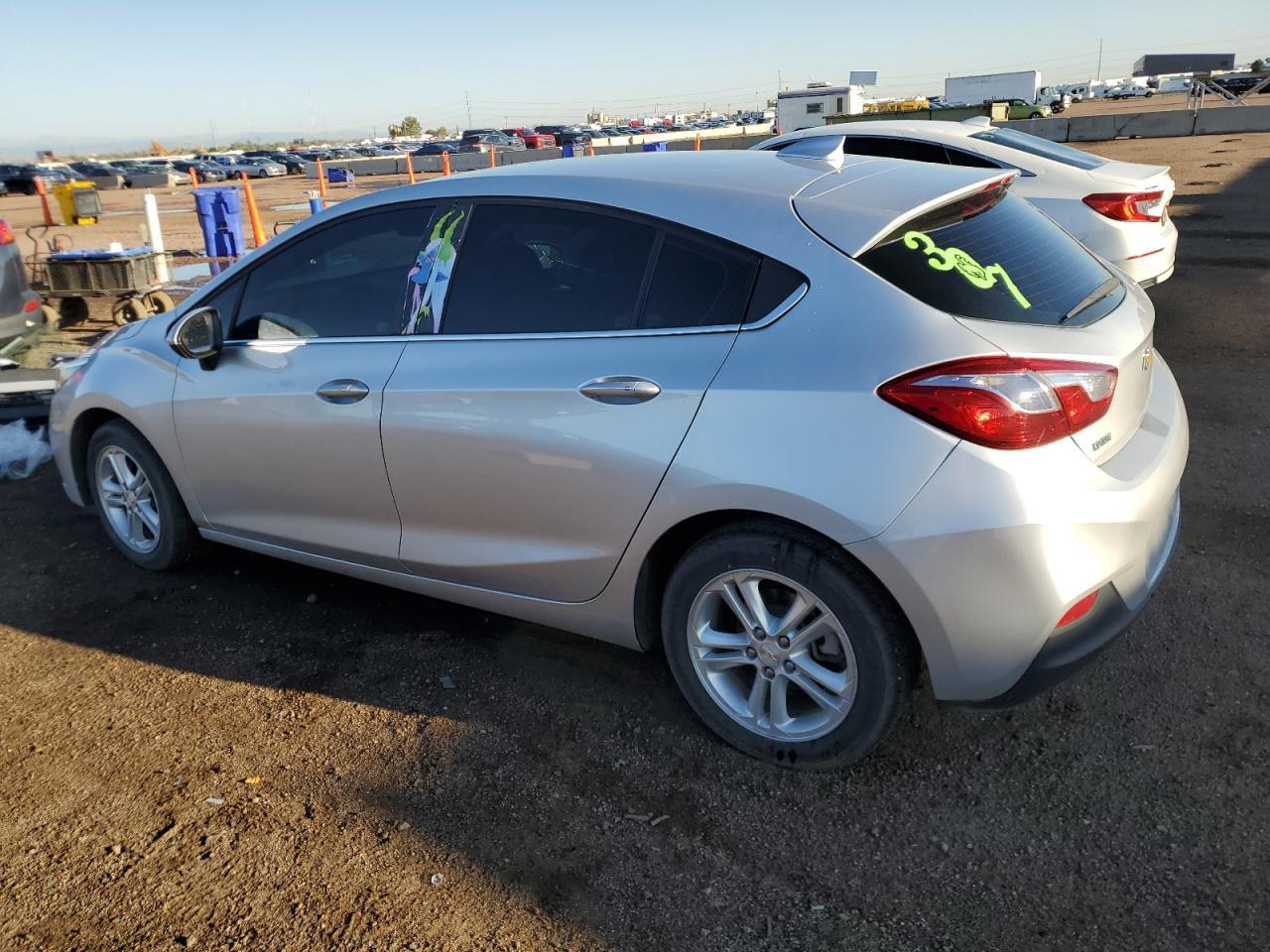 2018 Chevrolet Cruze Lt - Фото 2