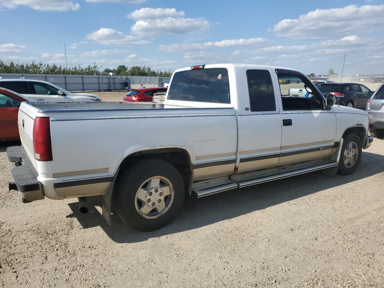 1997 Chevrolet Gmt-400 C2500 - Фото 3