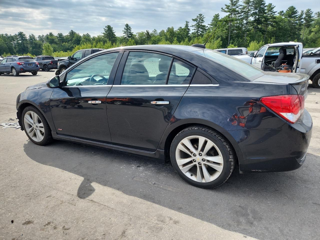 2015 Chevrolet Cruze Ltz - Image 2