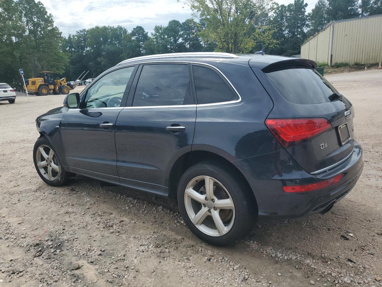 2017 Audi Q5 Premium Plus - Image 2