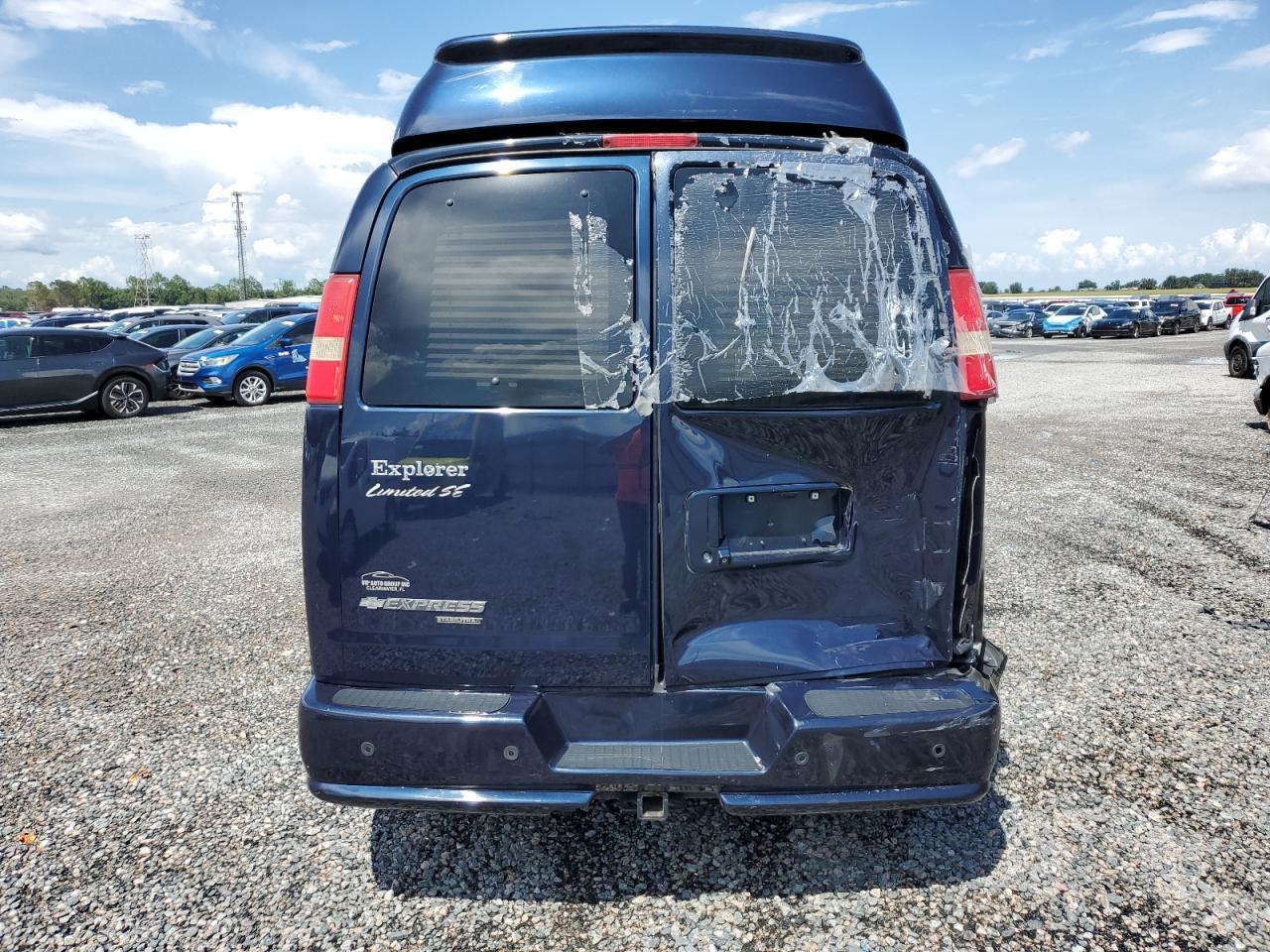 2015 Chevrolet Express G2500 3Lt - Фото 6