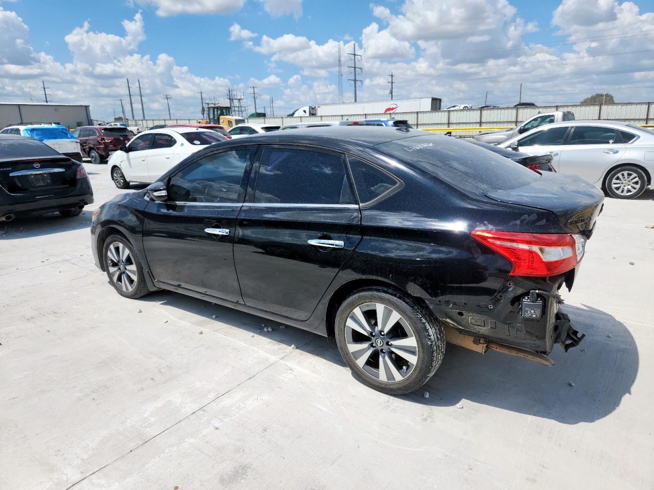 2018 Nissan Sentra S - Фото 2