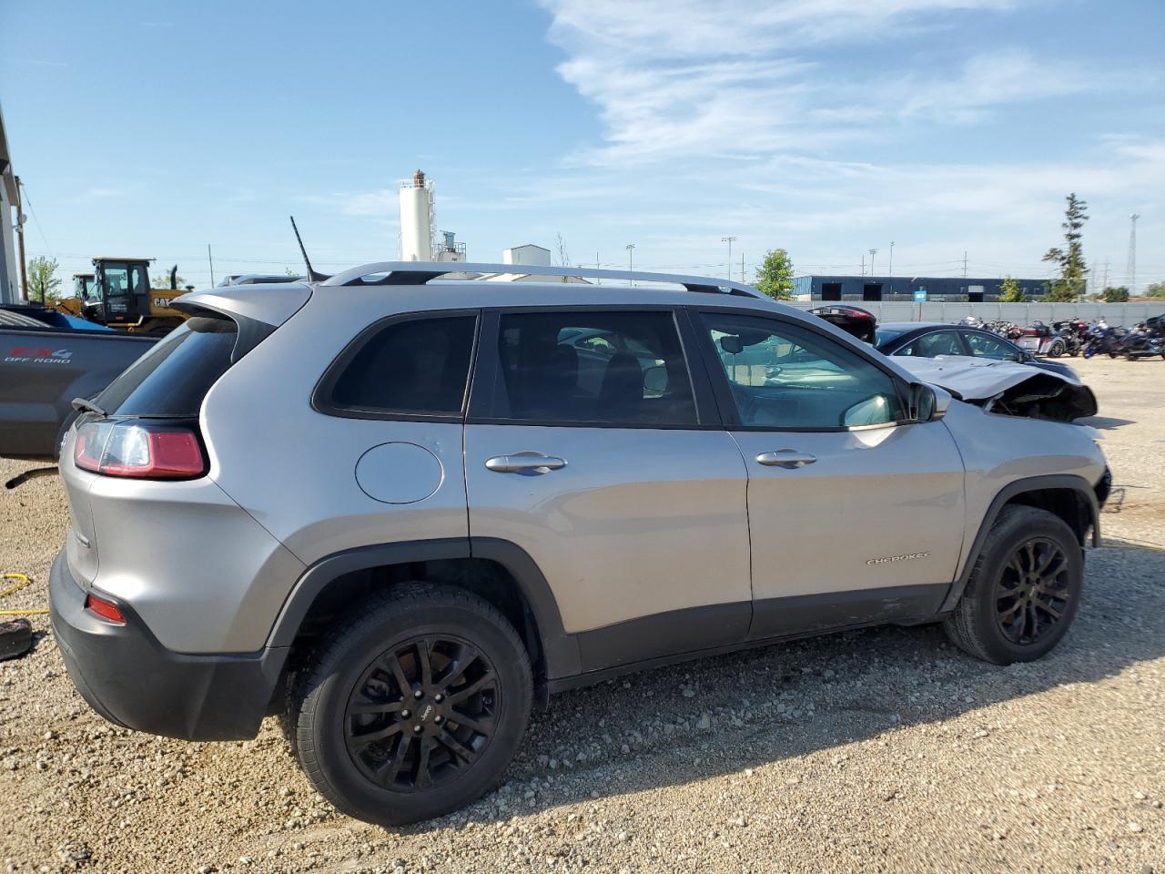2021 Jeep Cherokee Latitude - Image 3
