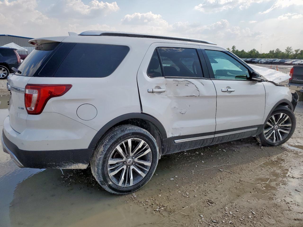 2017 Ford Explorer Platinum - Фото 3