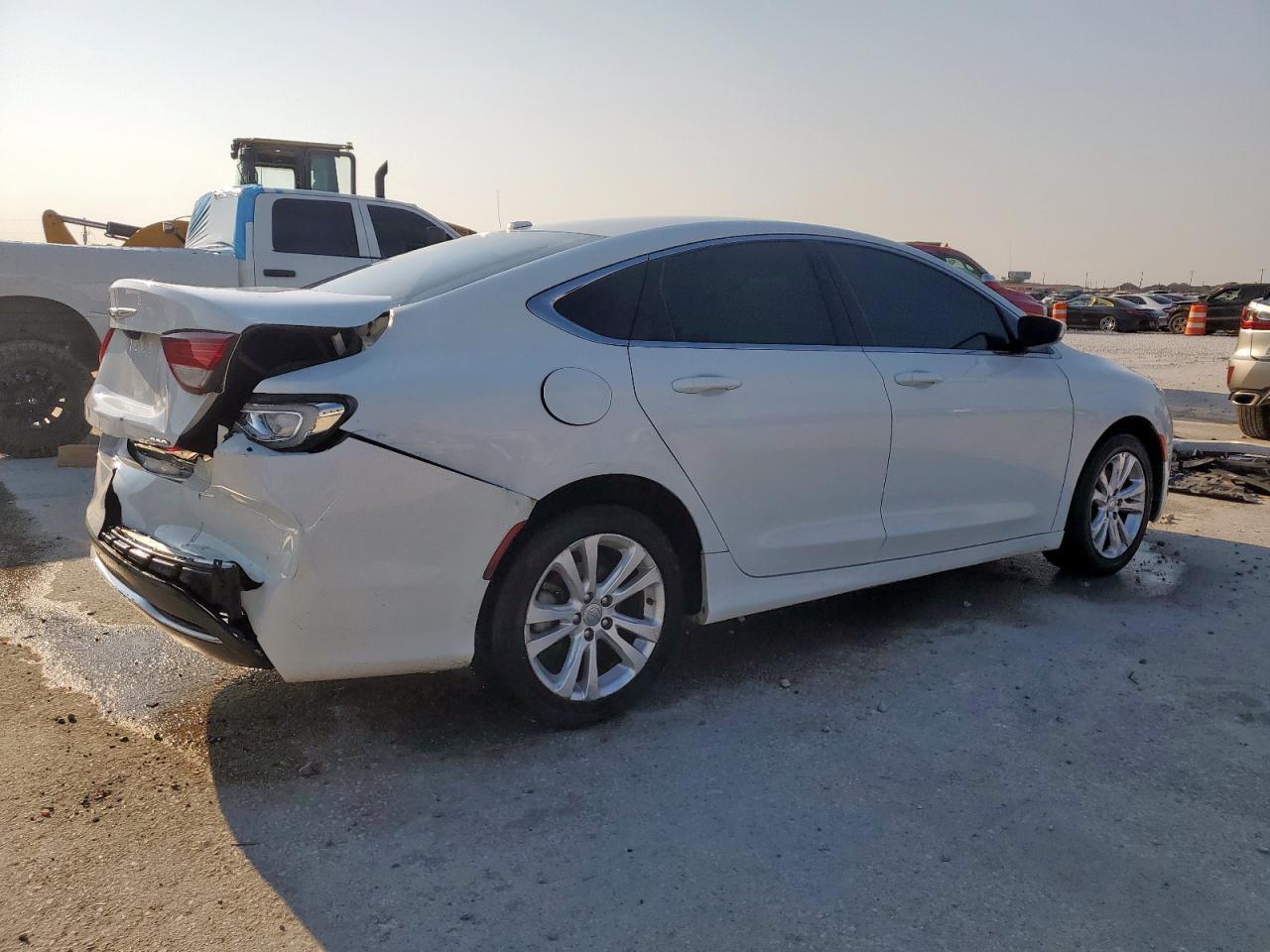 2015 Chrysler 200 Limited - Image 3