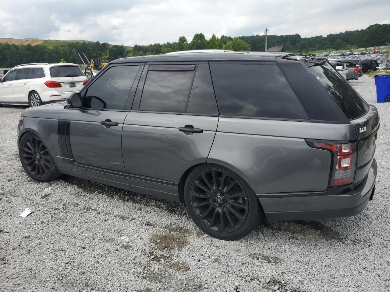 2017 Land Rover Range Rover Supercharged - Фото 2