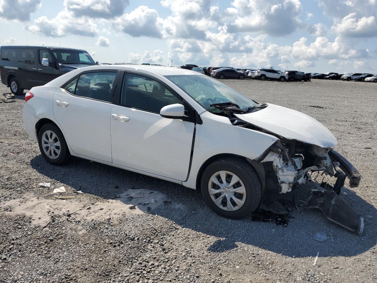 2015 Toyota Corolla L - Фото 4