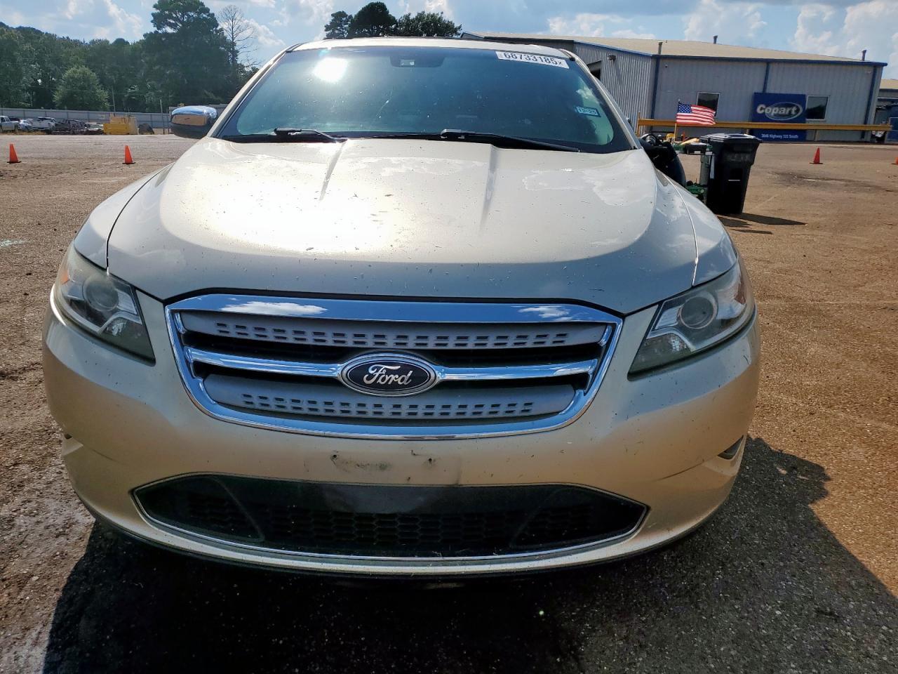 2010 Ford Taurus Limited - Фото 5