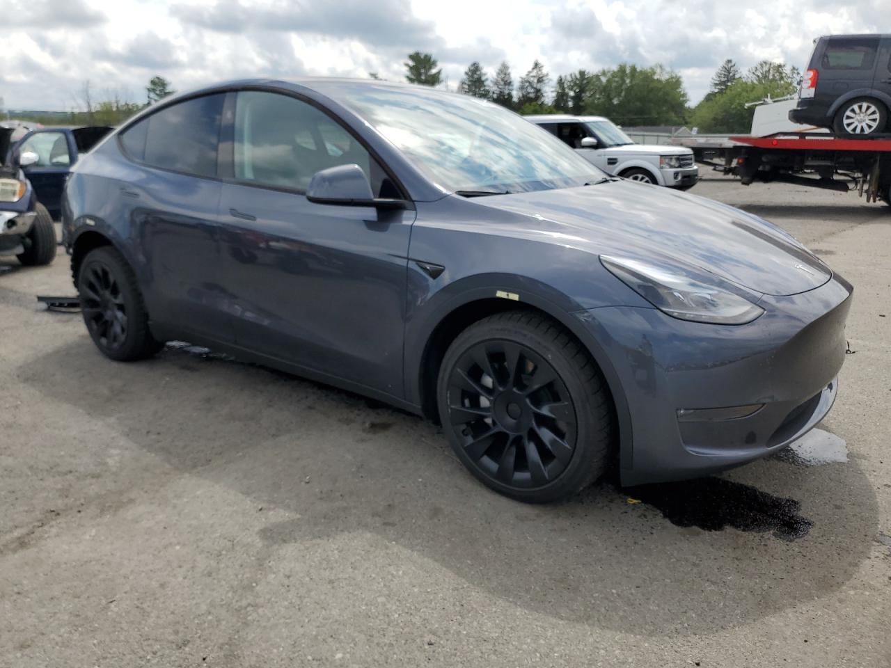 2023 Tesla Model Y - Фото 4