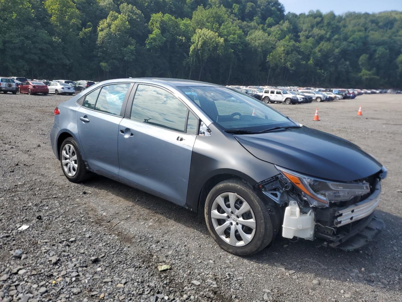 2020 Toyota Corolla Le - Image 4