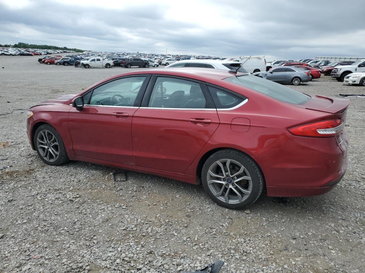2017 Ford Fusion Se - Фото 2