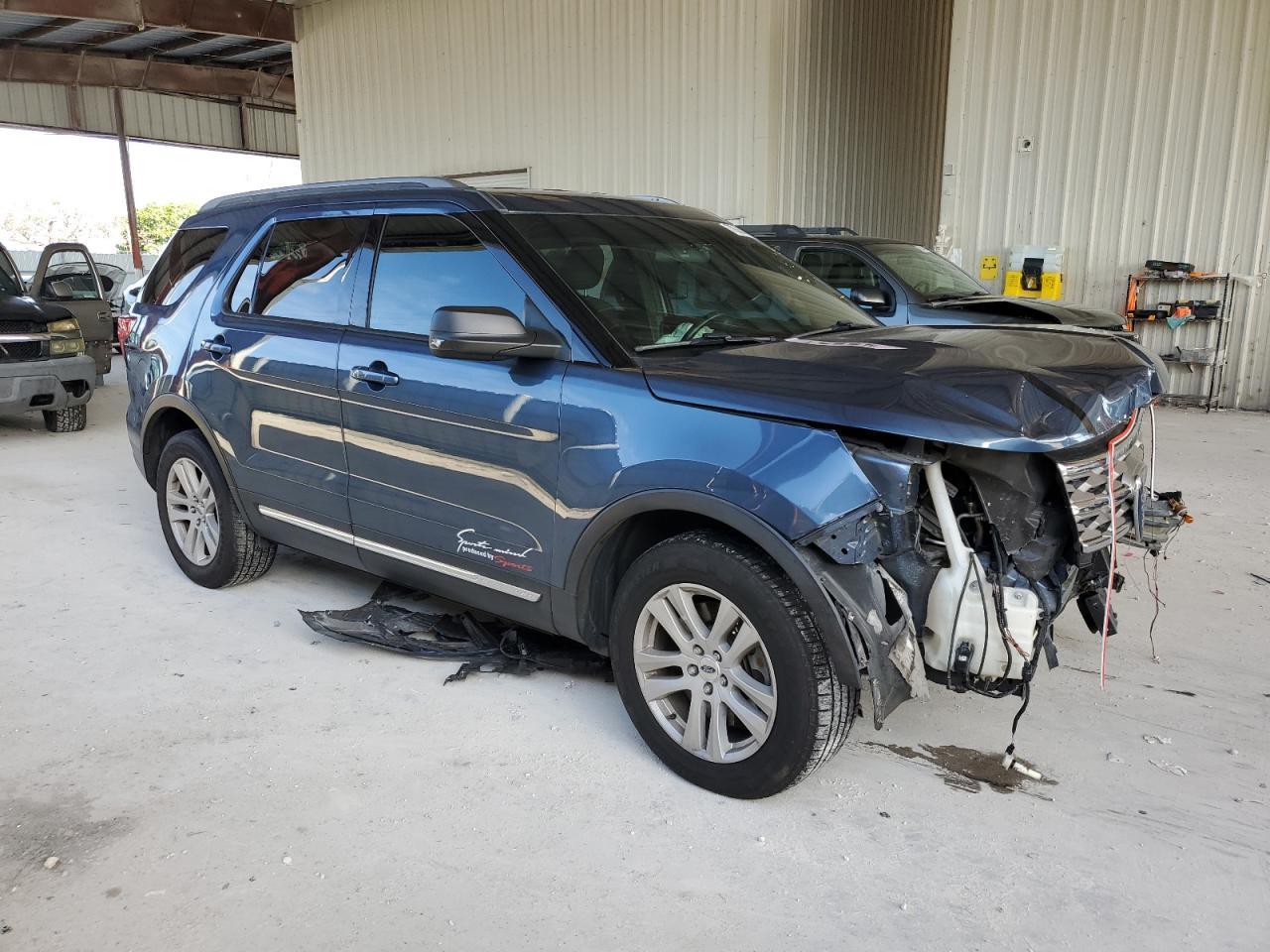 2018 Ford Explorer Xlt - Image 4