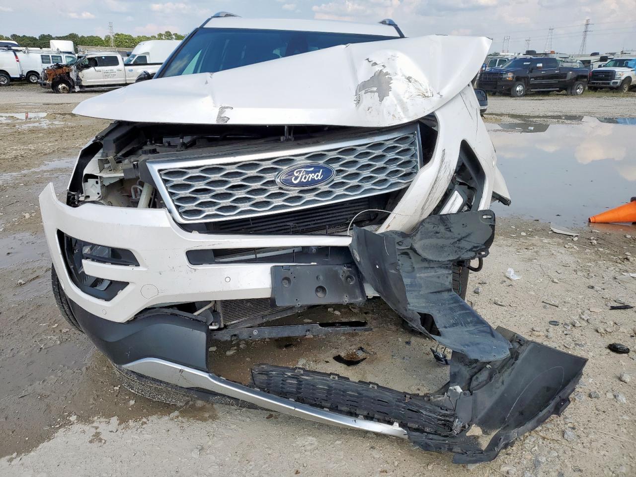2017 Ford Explorer Platinum - Фото 5