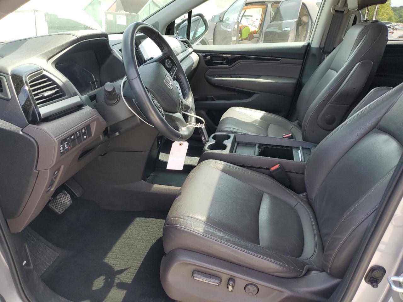 2022 Honda Odyssey Touring - Фото 7