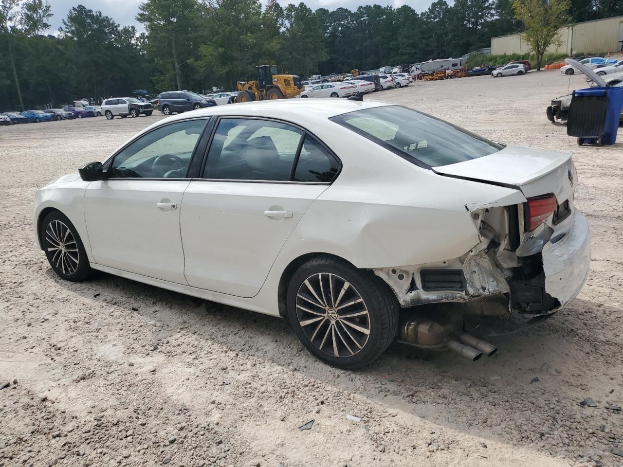 2016 Volkswagen Jetta Sport - Image 2