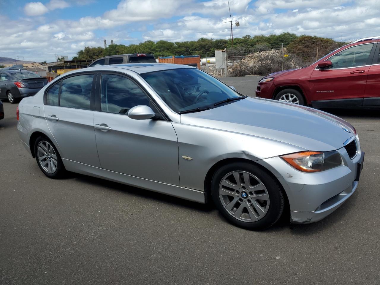 2006 BMW 325 I - Image 4
