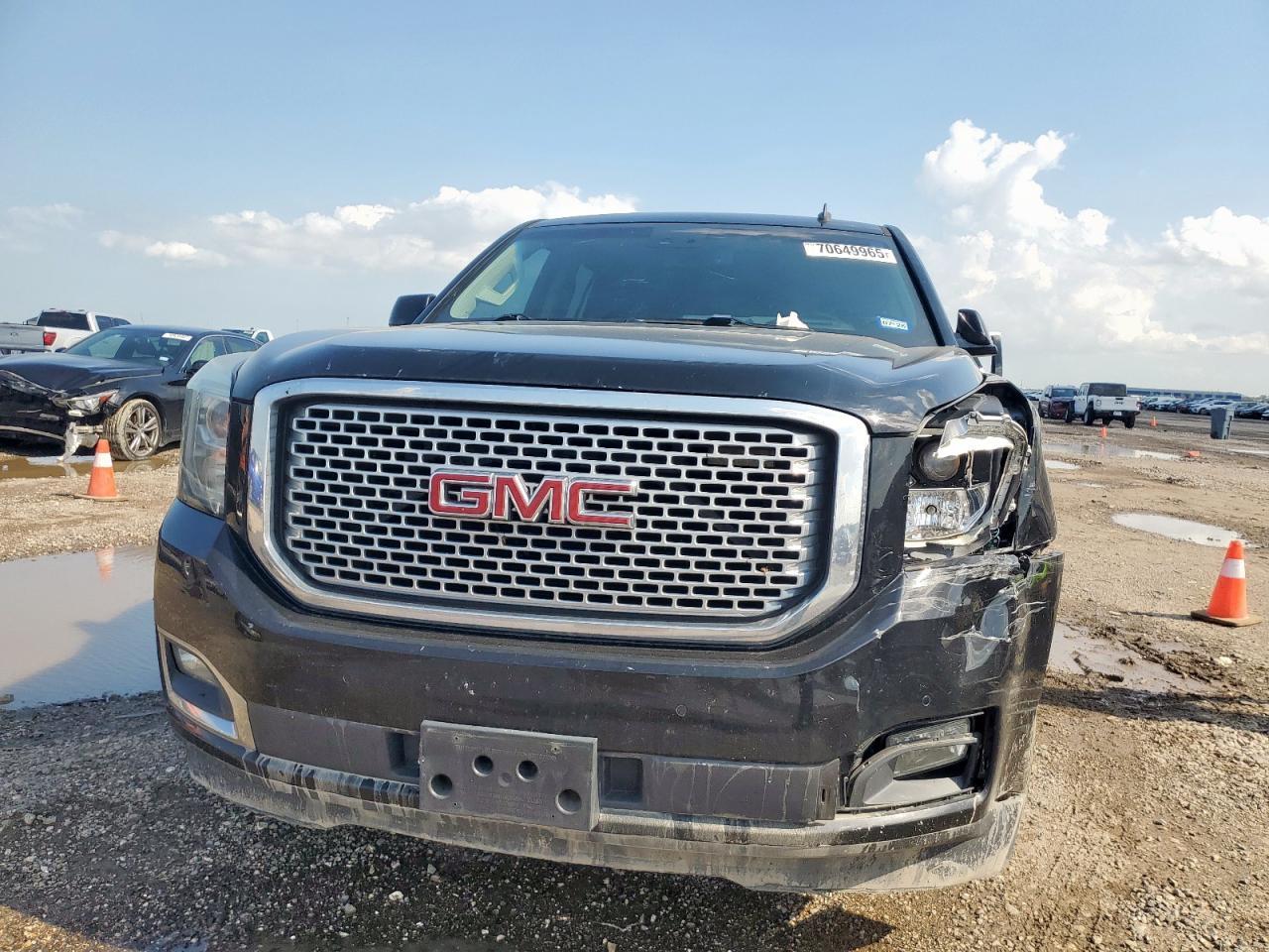 2015 GMC Yukon Denali - Фото 5