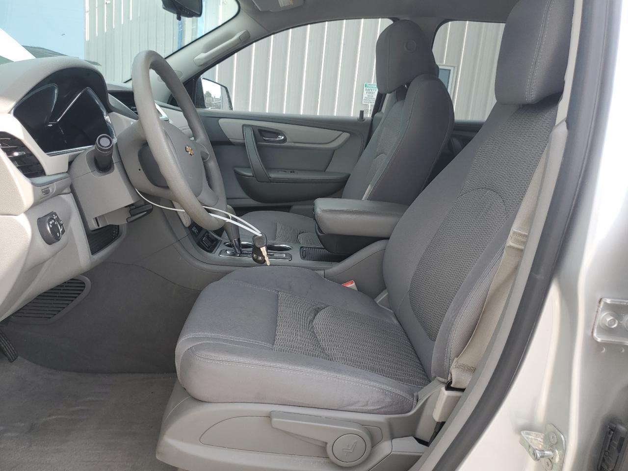 2016 Chevrolet Traverse Ls - Фото 7