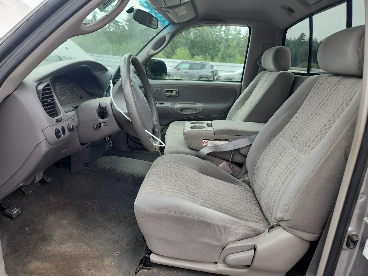 2004 Toyota Tundra Sr5 - Image 7