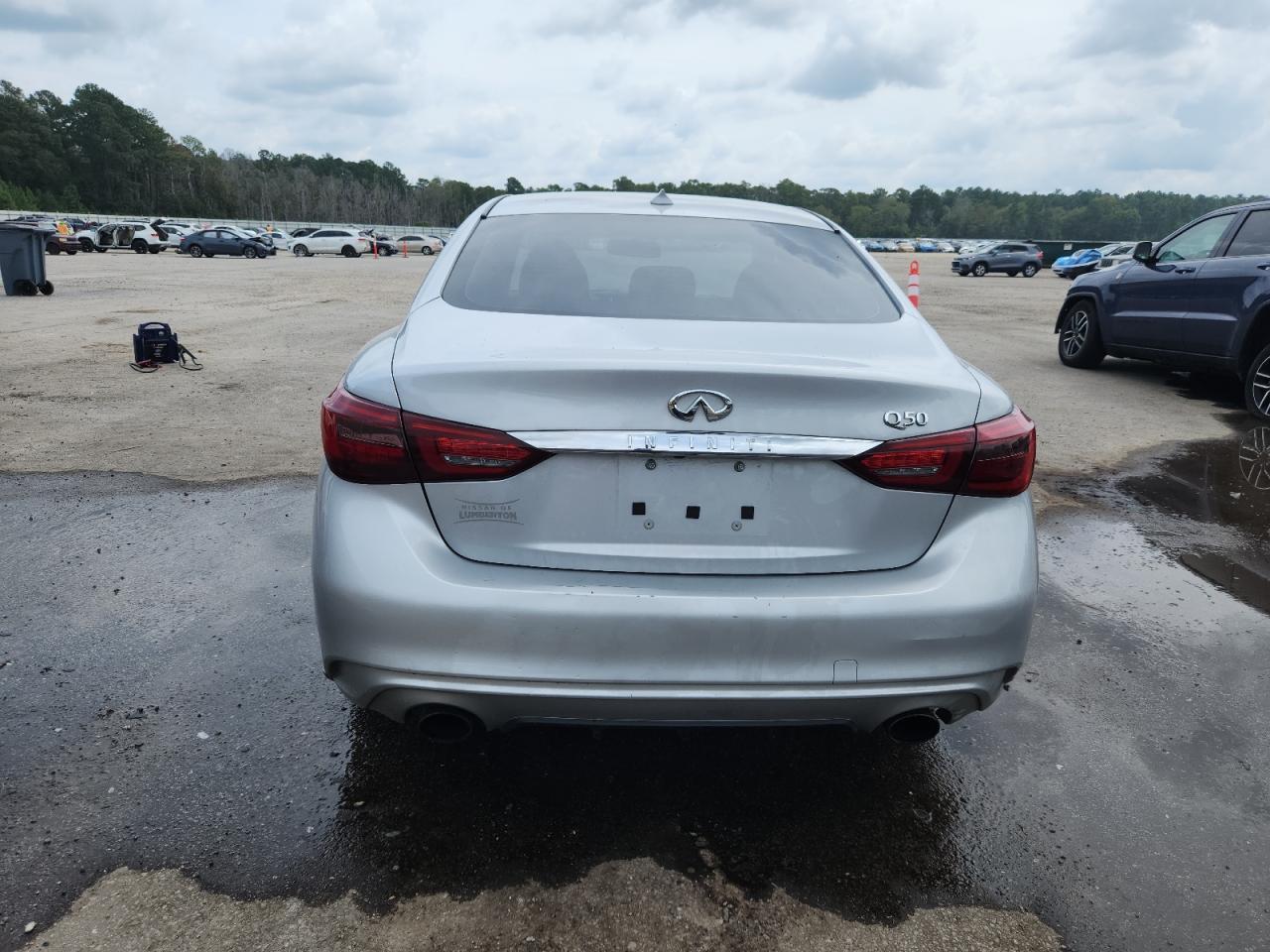 2019 Infiniti Q50 Luxe - Image 6