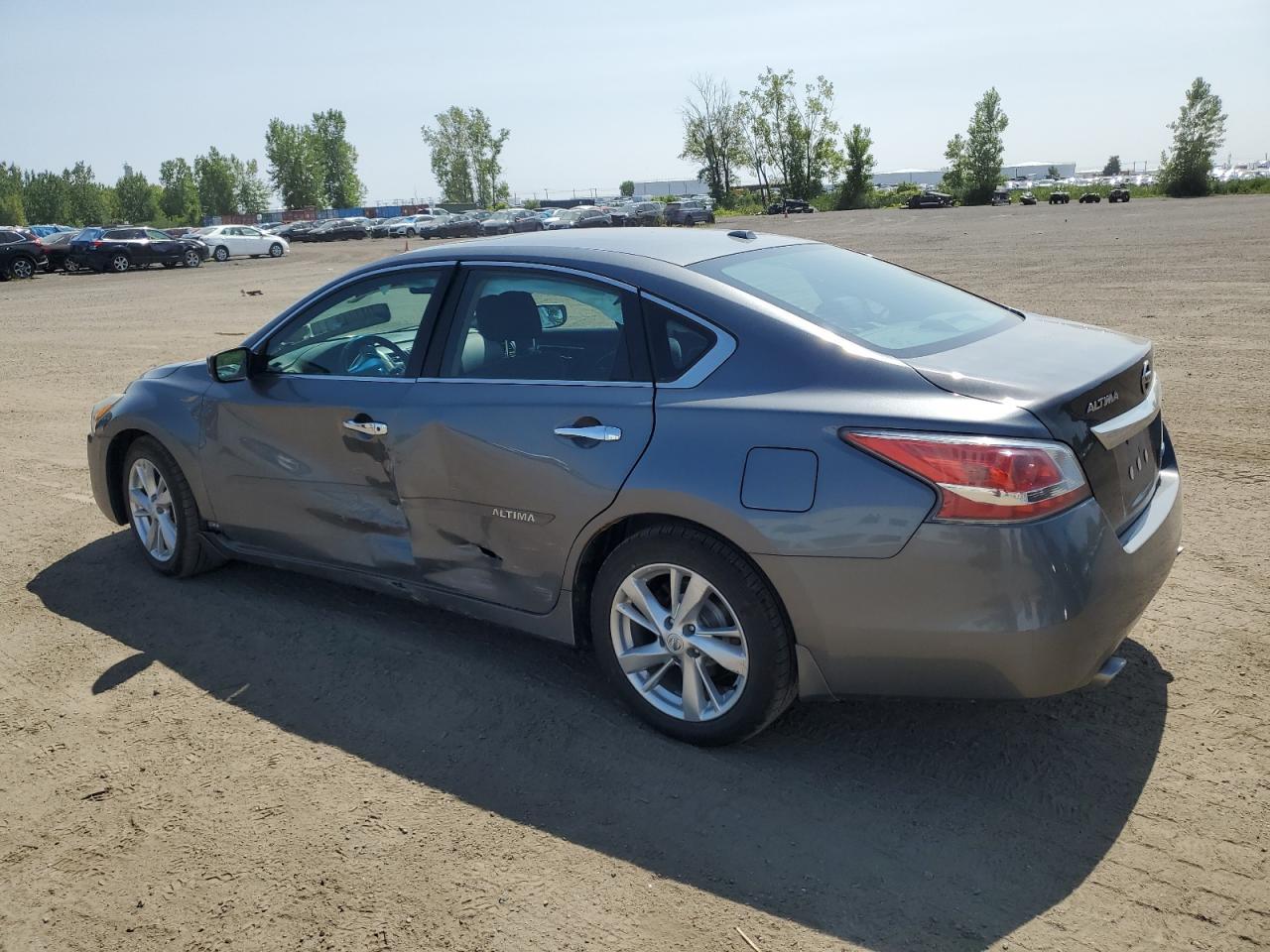 2015 Nissan Altima 2.5 - Фото 2