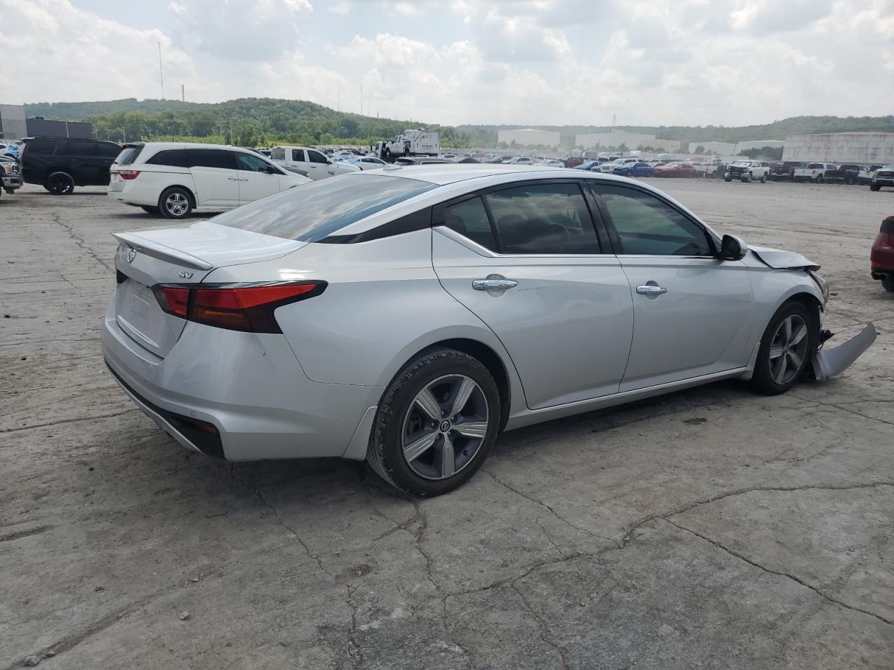 2019 Nissan Altima Sv - Image 3