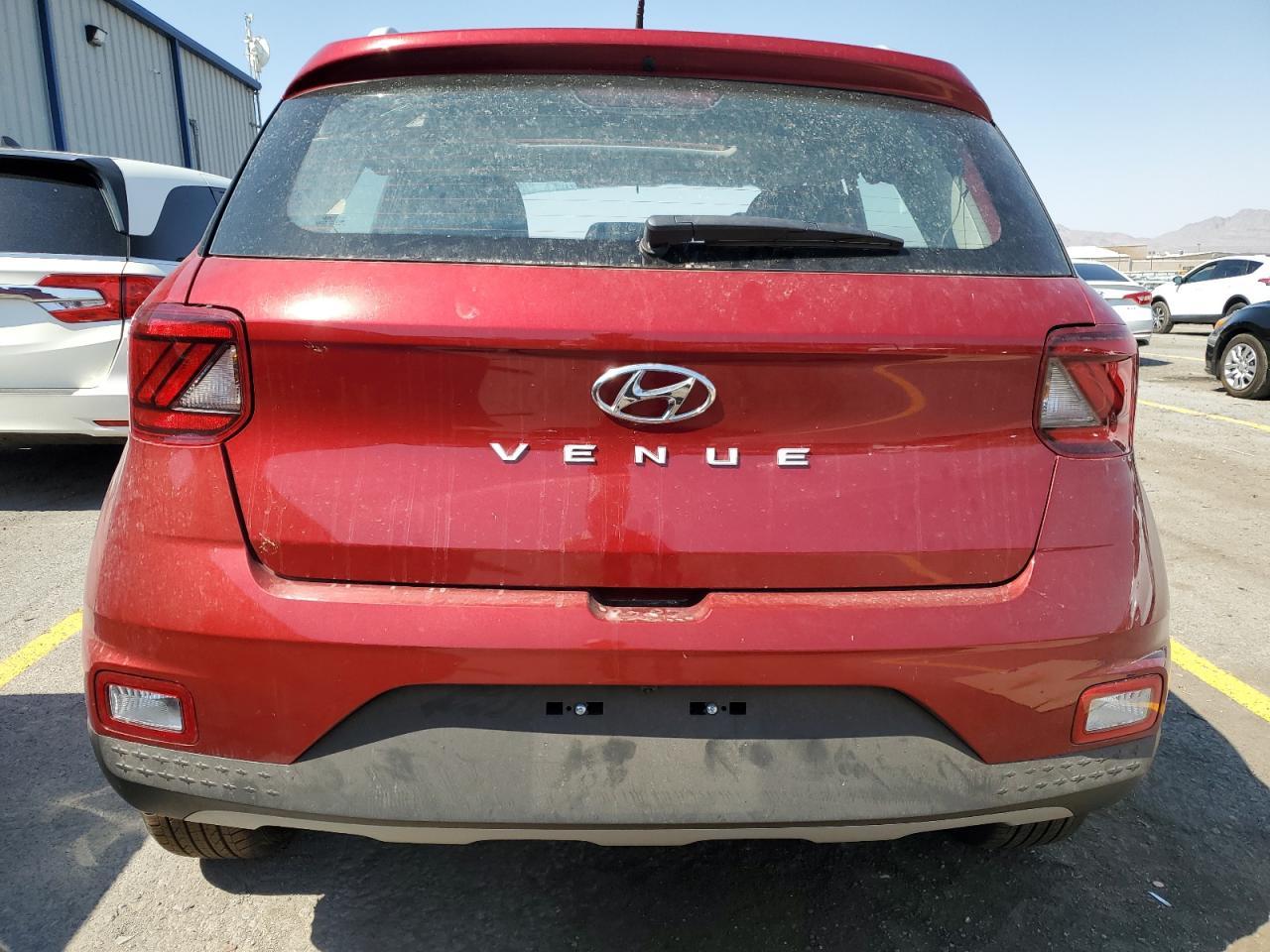 2025 Hyundai Venue Sel - Image 6